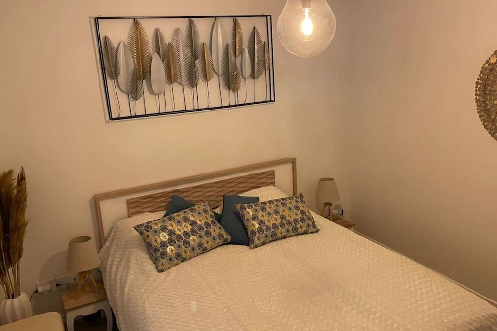 Le Cocon Balneo Apartment Sens Luaran gambar